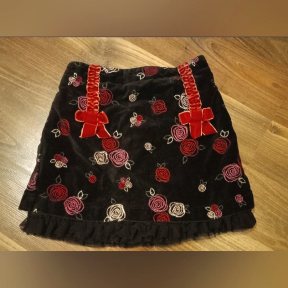 EUC Red & Yellow Rose "Velvet" Skirt - Size 4T